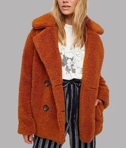 Beth Dutton Yellowstone Fur Coat-1