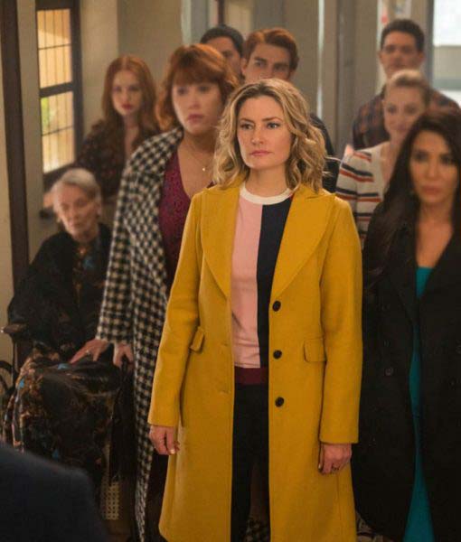 Betty Cooper Riverdale S04 Trench Coat