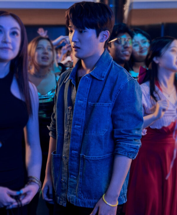 XO Kitty 2023 Minyeong Choi Blue Denim Jacket