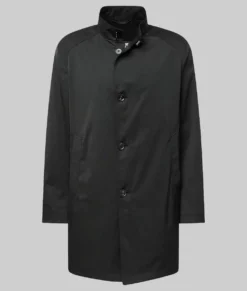 Extraction 2 Idris Elba Black Coat-Generic