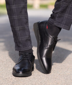Jonny Mens Black Cap Toe Leather Derby Shoes-1