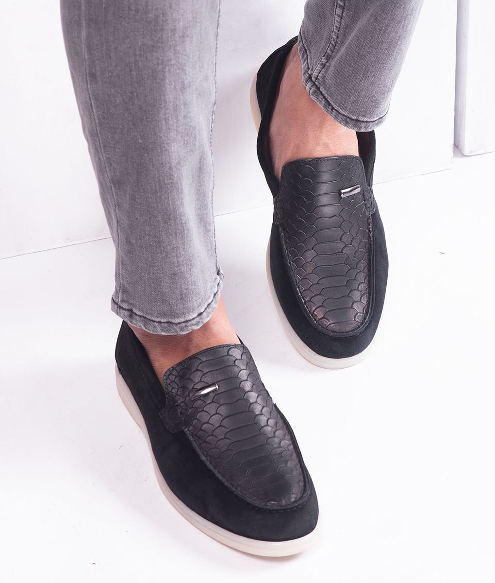 Men's Black Crocodile Style Leather Shoes