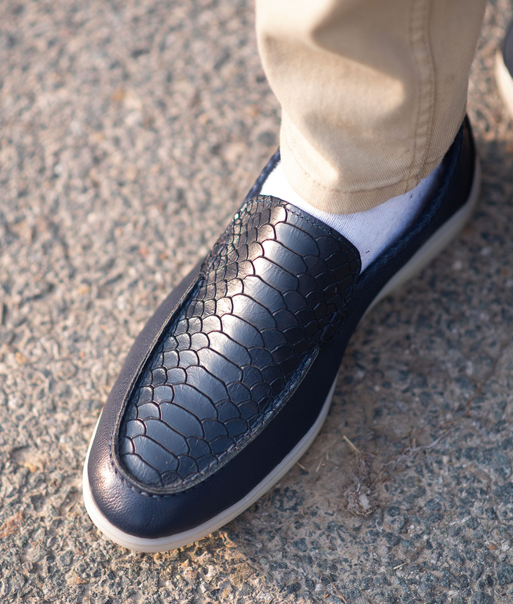 Men's Blue Crocodile Style Leather Shoes