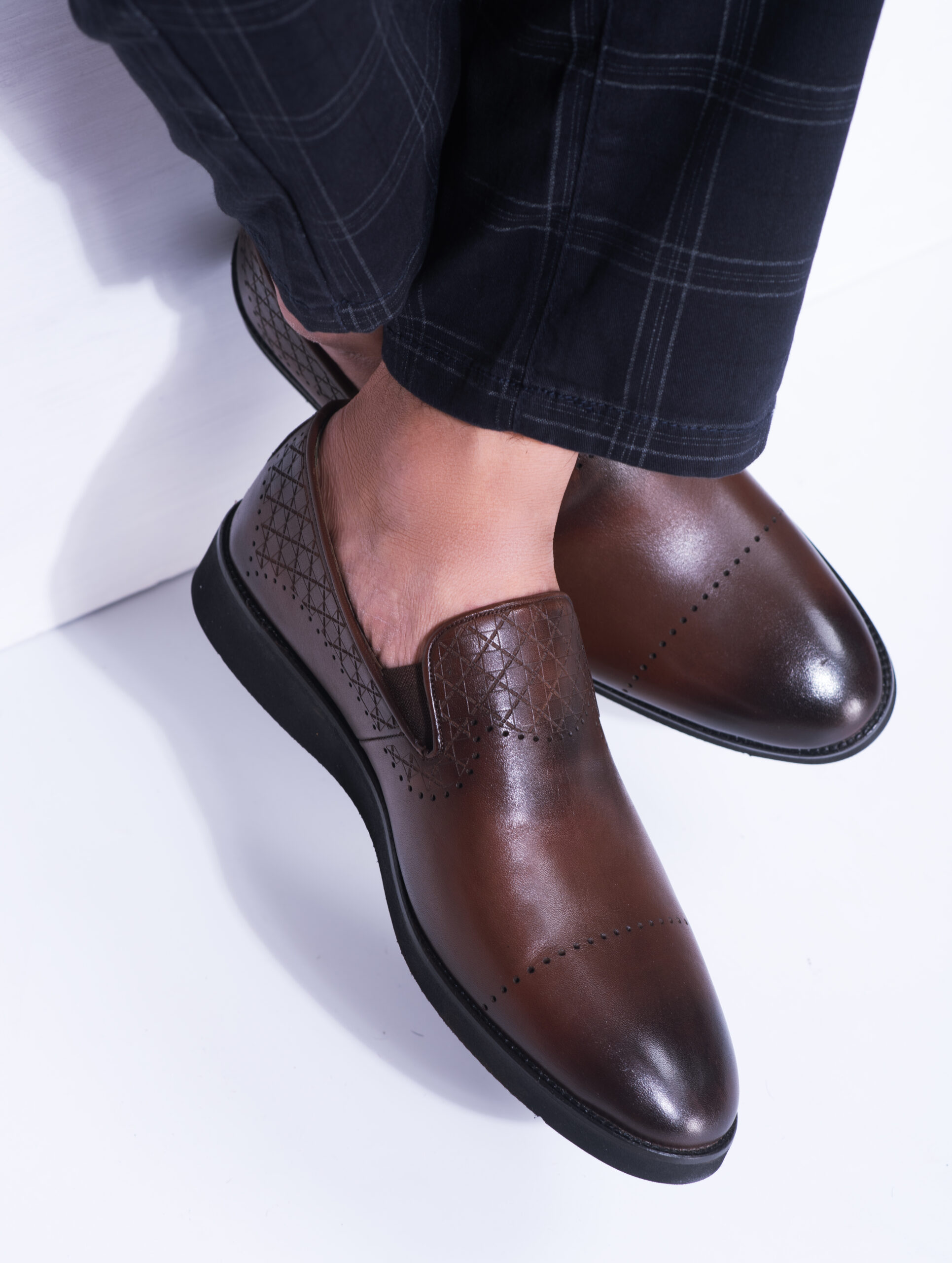 white christmas dresses Thursday Boot Company Men's Black Leather Chairman Lace-Up Size 13 main image 0