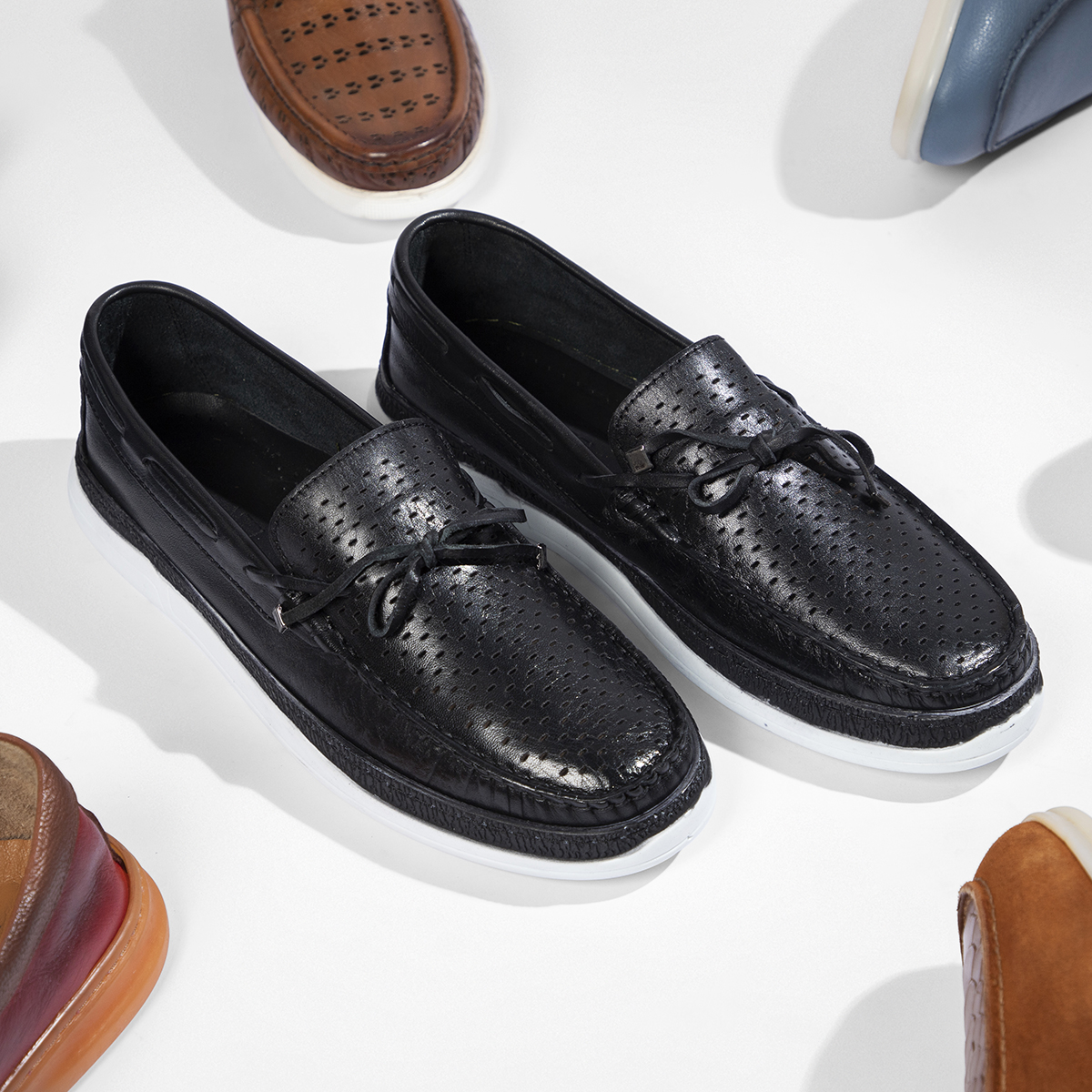 Men's Glossy Black Polka Dot Leather Shoes