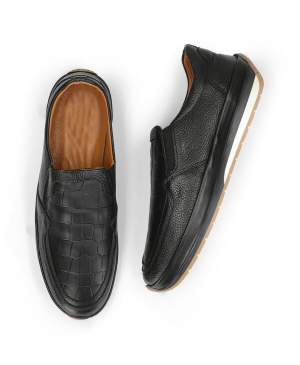 Somber Black Crocodile Style Leather Shoes for Men