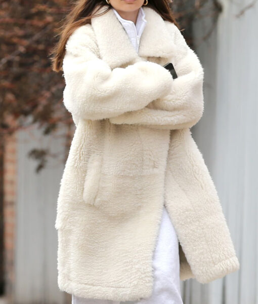 Emily Ratajowski White Fur Coat