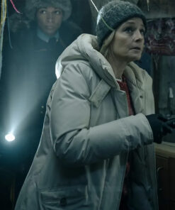 True Detective Jodie Foster White Coat