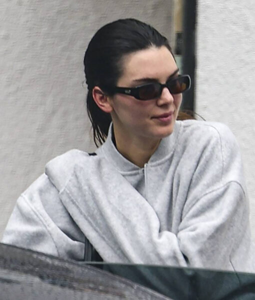 Kendall Jenner Gray Fleece Jacket - Kendall Jenner Seen After Pilates Workout In Los Angeles - Women's Gray Fleece Jacket - Front View