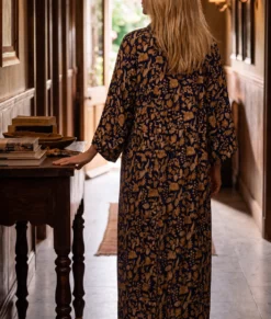 Dutton Ranch Kelly Reilly Floral Print Robe-Back