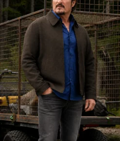 Anna Pigeon Kim Coates Brown Jacket-Side