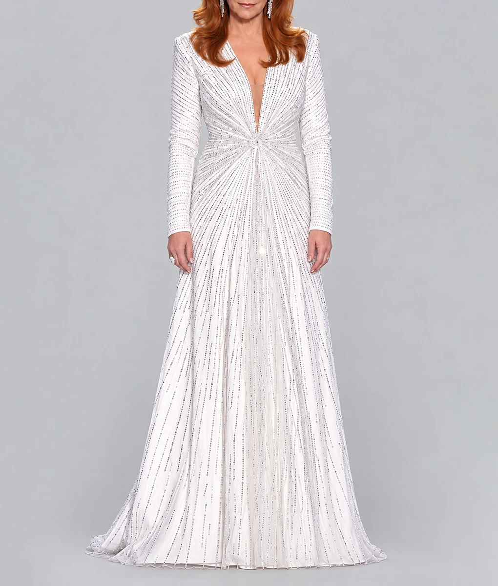 Reba McEntire White Dress-Front